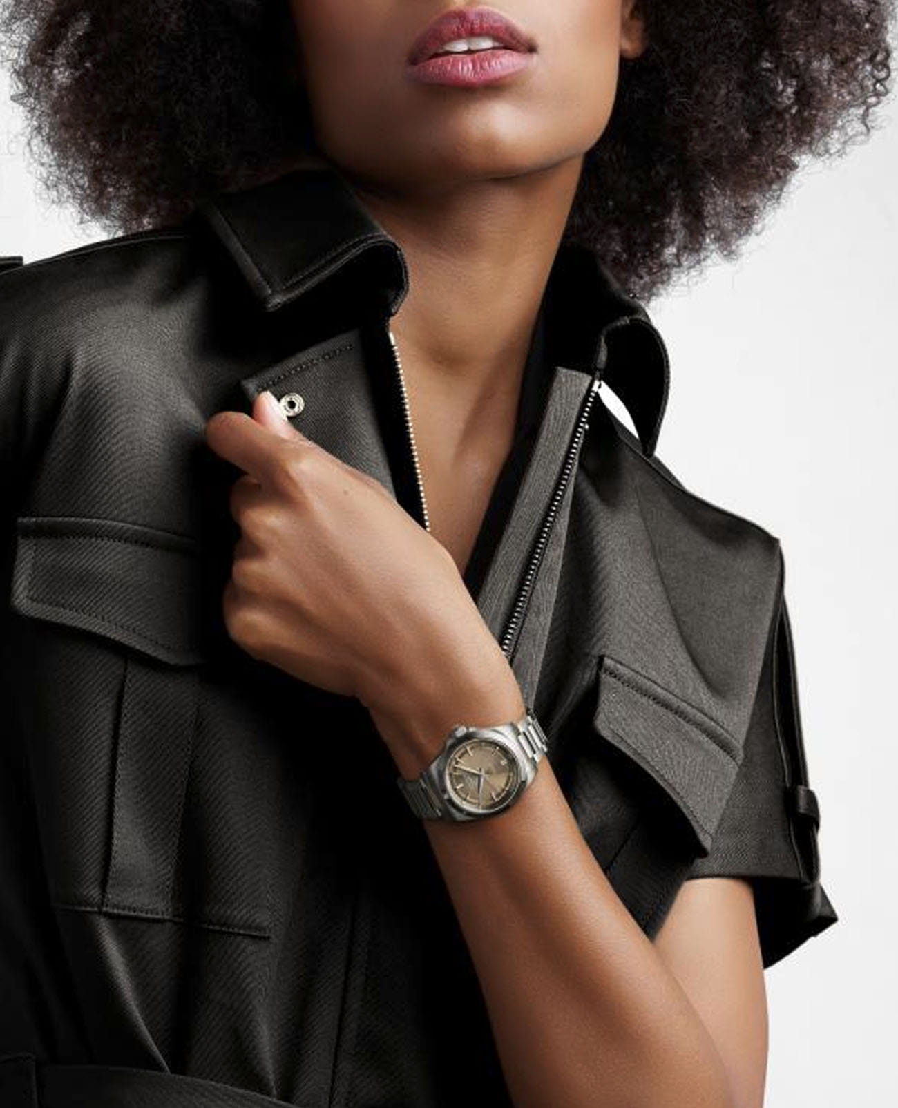 Оригинальные часы Longines Longines Conquest L3.430.4.62.6 механические калибр механизма l152 общий вид