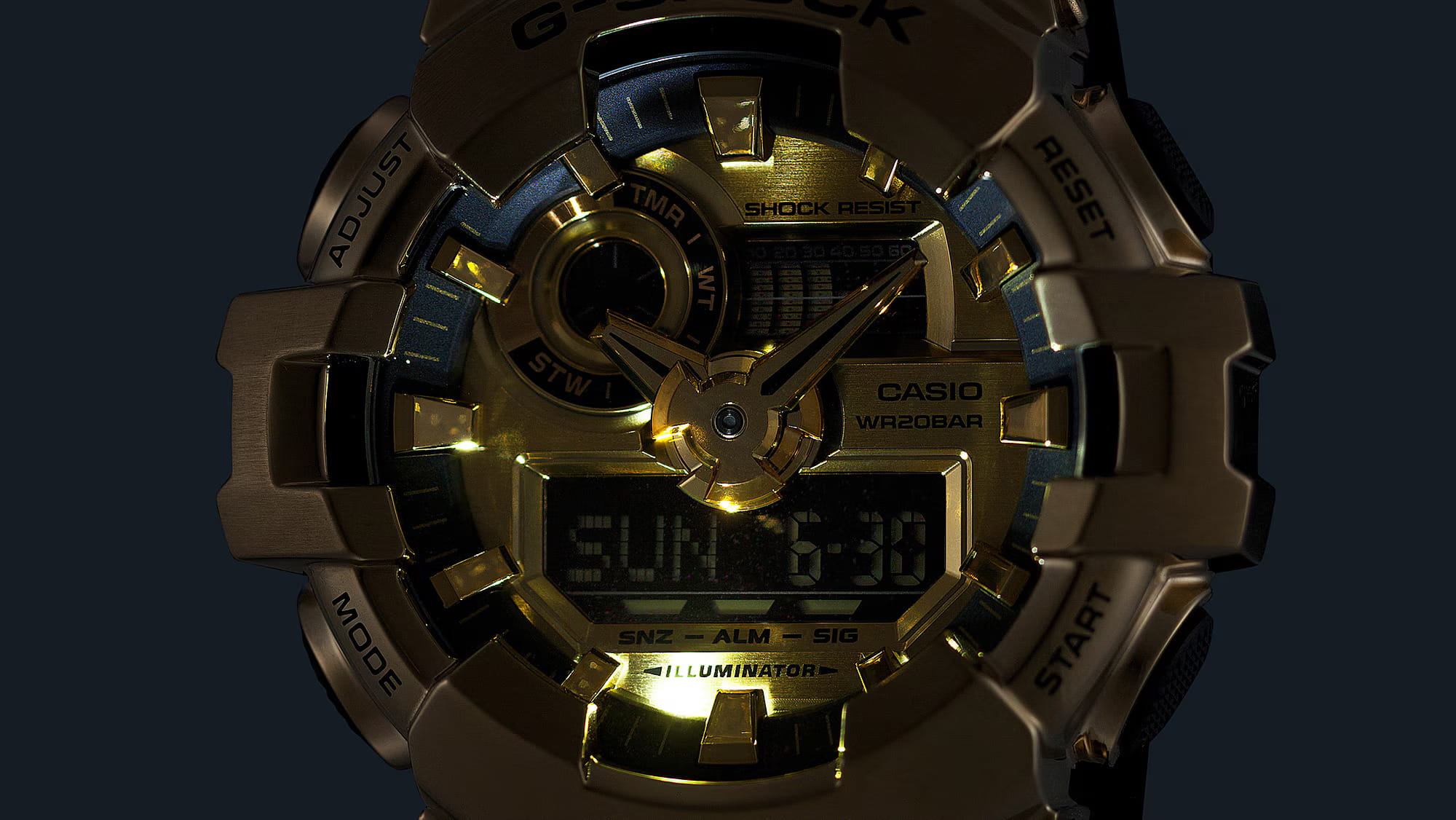 Casio Casio G-Shock GM-700G-9A (GM-700G-9AER), g-shock япония женские часы на браслете силикон боковой вид