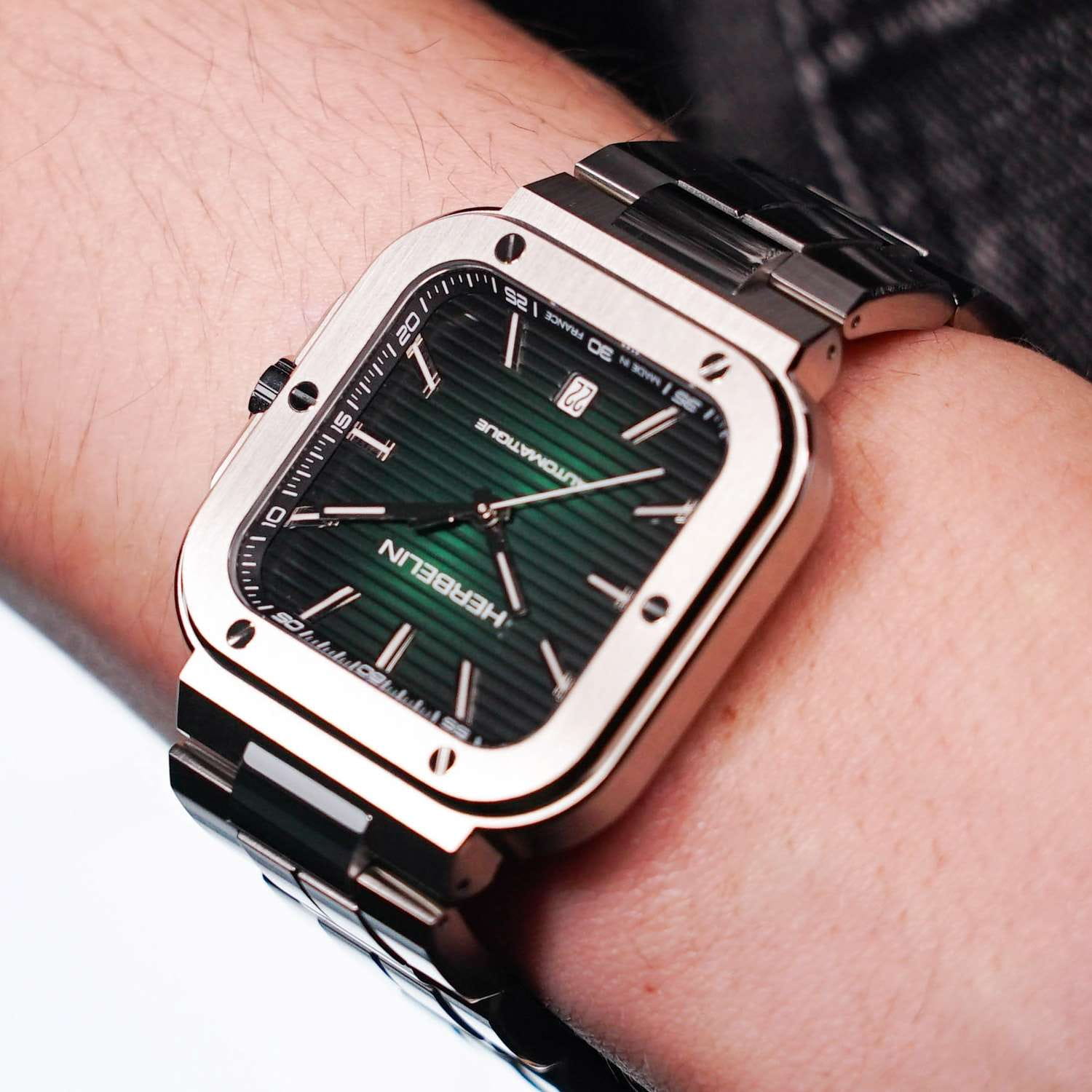 Herbelin Herbelin Cap Camarat 1646A16CA механические мужские часы часы крупный план зеленый циферблата