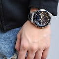 Casio Casio Edifice EFR-556DB-2A EFR-556 наручные мужские часы фото под углом.
