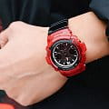 Casio AWG-M100SRB-4AER наручные мужские часы застежка крупным планом