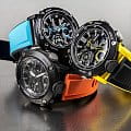  Casio Casio G-Shock GA-2000-1A2DR (GA-2000-1A2) на белом фоне — вид анфас