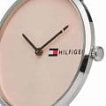 Tommy Hilfiger Tommy Hilfiger Sport 1781970 кварцевые женские часы часы, крупный план бежевый циферблат
