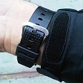 Casio Casio G-Shock DW-6900NB-1DR (DW-6900NB-1E) мужские часы серебристый циферблат на запястье
