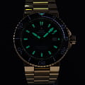 Swiss Military by Chrono Swiss Military by Chrono Automatic Dive SMA34086.07 механические мужские часы часы, крупный план синий циферблат
